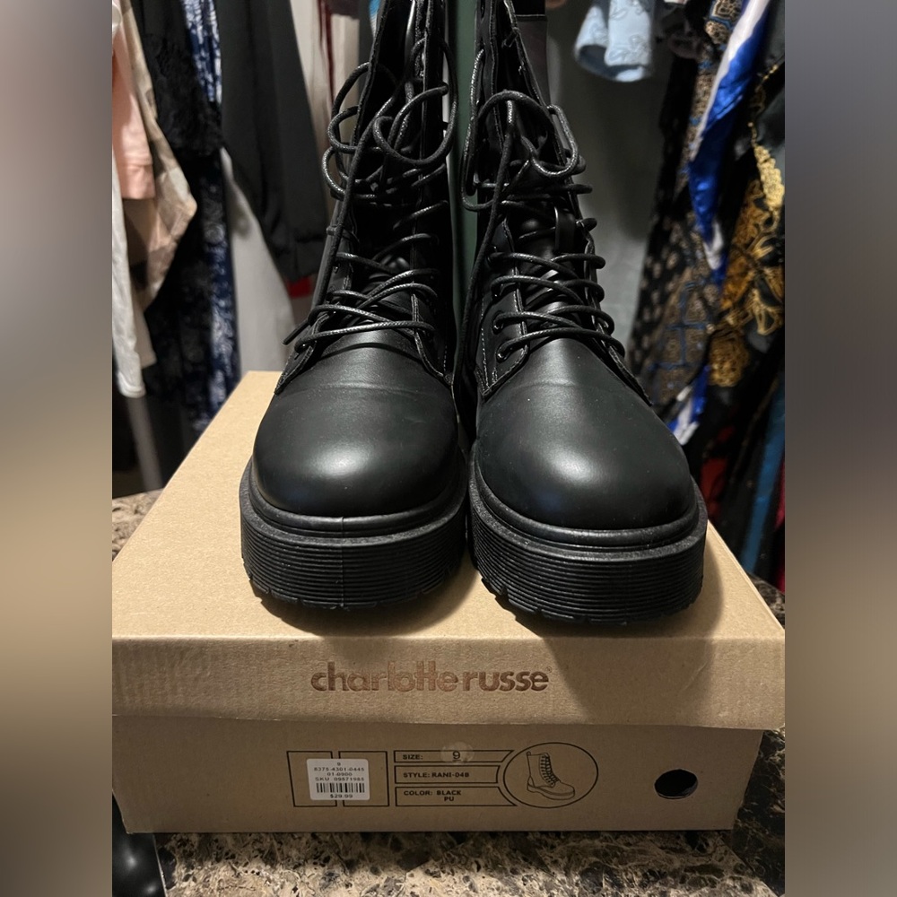 Charlotte Russe Women’s Black PU Size 9